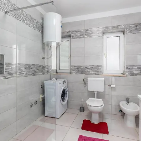 2 Bedroom Stunning In Apartman