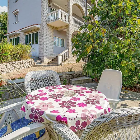 2 Bedroom Stunning In Апартаменты *