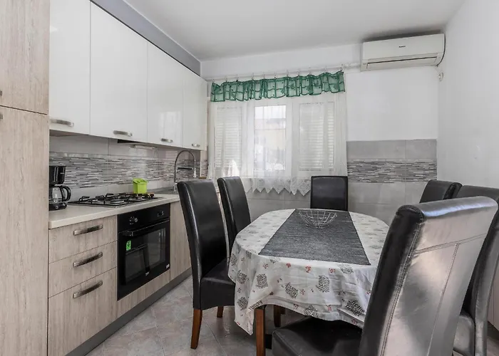 Appartamento Lovely In Fiume